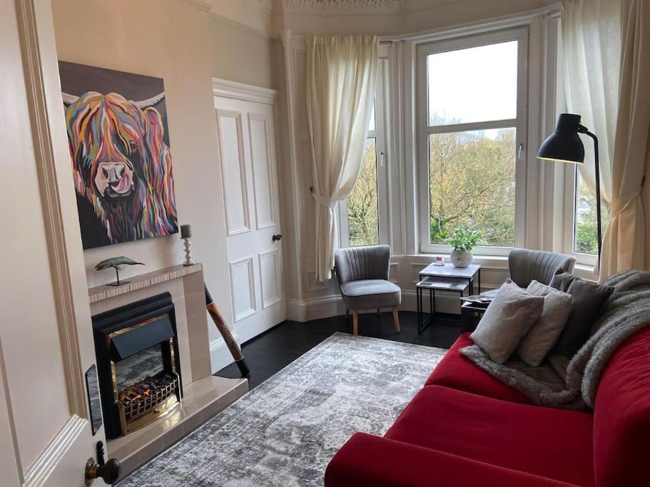 Beautiful Traditional Flat In The Center Of Largs. Exterior foto